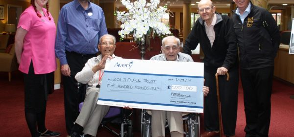 avalon-court-care-home-cheque-presentation-zoes-place