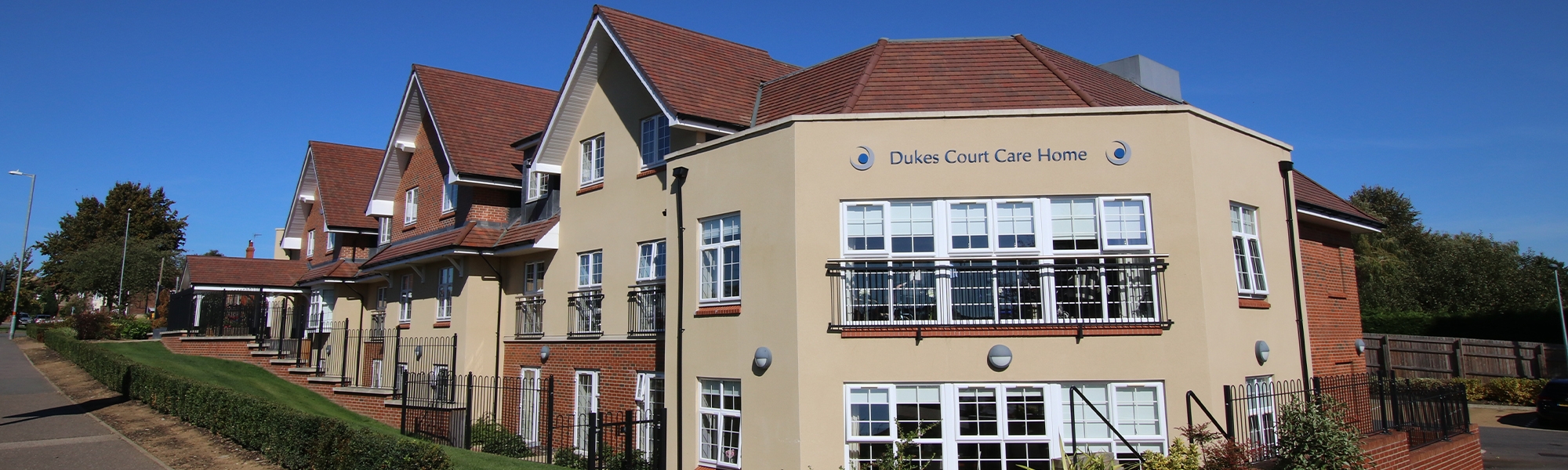 Dukes Court Banner